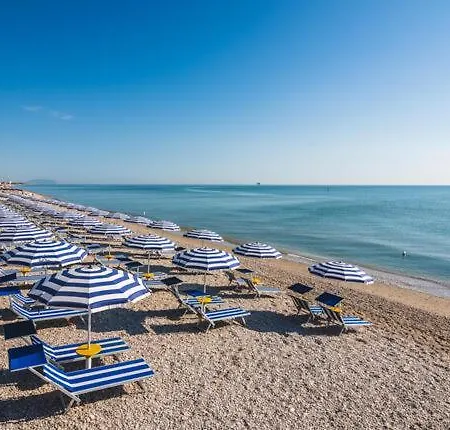 Casa Il Bacio Del Mare Daire Porto SantʼElpidio